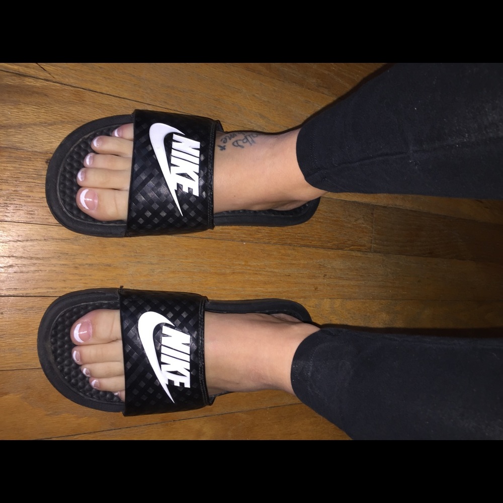Nike Sandals!!